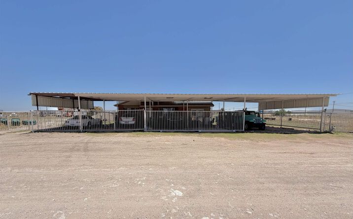 Pictures of Mixed Use property located at 100 S Mini Ranch Road, Hobbs, NM 88240 for sales - image #1