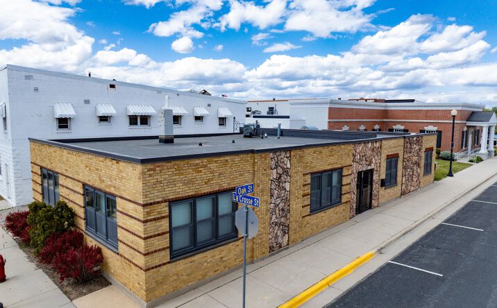 Pictures of Retail, Office, Special Purpose property located at 115 Oak Street, Mauston, WI 53948 for sales - image #1