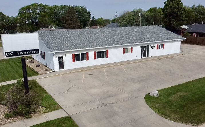 Pictures of Retail property located at 1607 North Platte Avenue, York, NE 68467 for sales - image #1