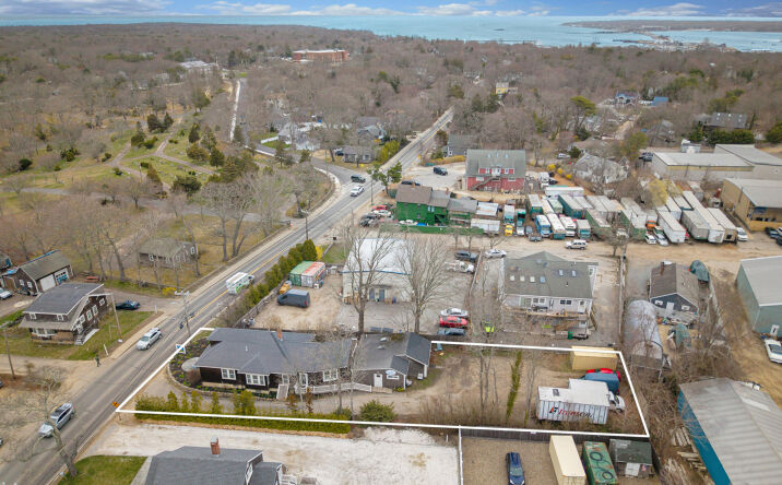 Pictures of Mixed Use property located at 322 State Road, Vineyard Haven, MA 02568 for sales - image #1