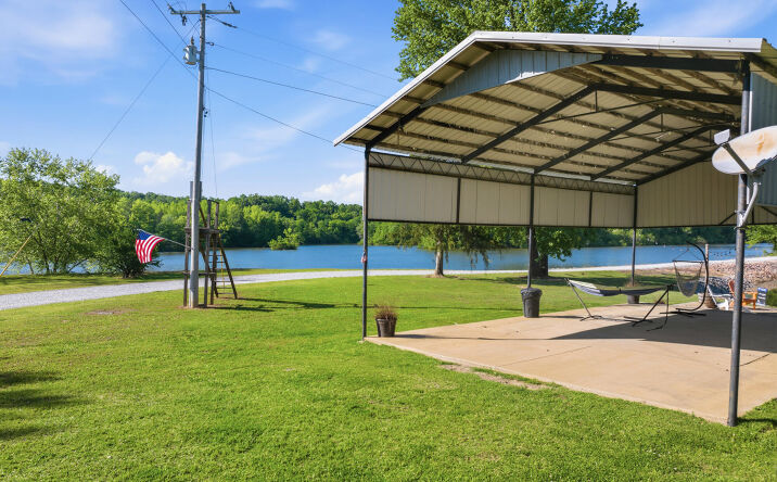 Pictures of Land property located at Jakes Point, Decaturville, TN 38329 for sales - image #1