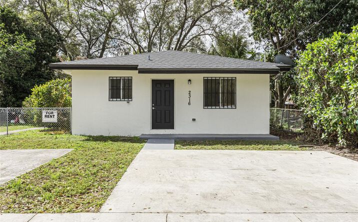 Pictures of Multifamily property located at 2316-2318 NW 98th St, Miami, FL 33147 for sales - image #1
