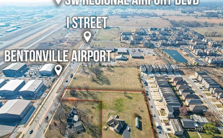Pictures of Mixed Use, Office, Multifamily property located at 1009 Southwest Parnell Drive, Bentonville, AR 72712 for sales - image #1