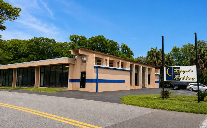 Pictures of Retail, Office property located at 2929 Northwest 13th Street, Gainesville, FL 32609 for sales - image #1