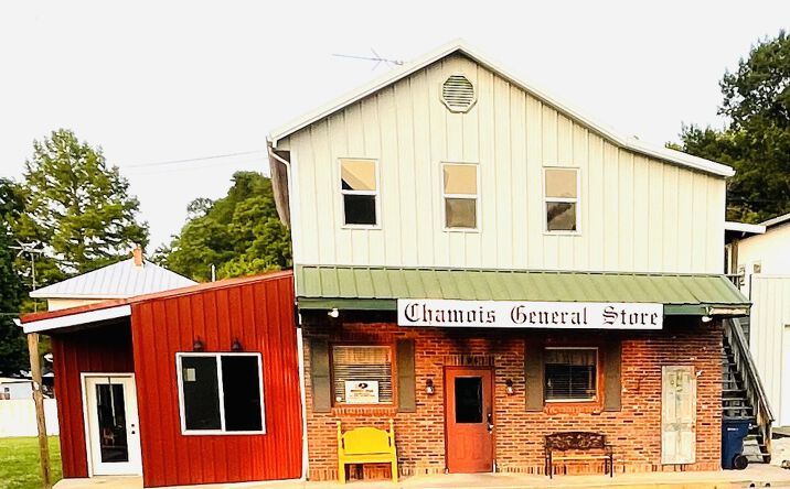 106 S MAIN STREET, Chamois