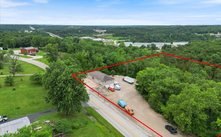 Pictures of Office property located at 2912 SOUTHWOOD HILLS ROAD, Jefferson City, MO 65101 for sales - image #1