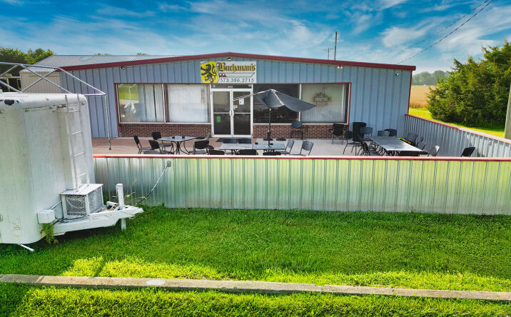 Pictures of Retail property located at 1300 N MAIN STREET, Auxvasse, MO 65231 for sales - image #1
