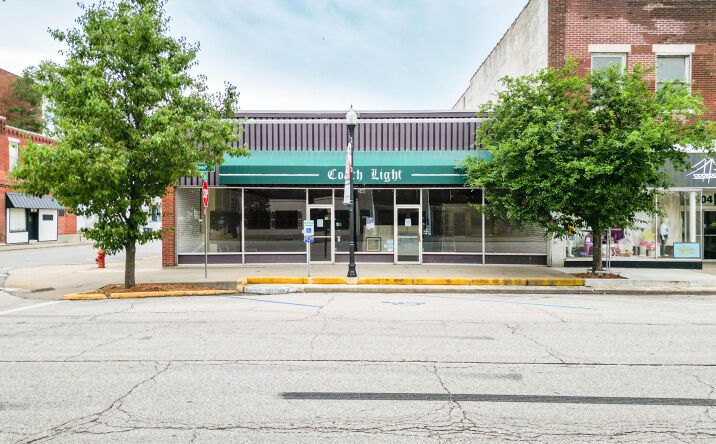 Pictures of Retail, Office, Special Purpose property located at 500 W REED STREET, Moberly, MO 65270 for sales - image #1
