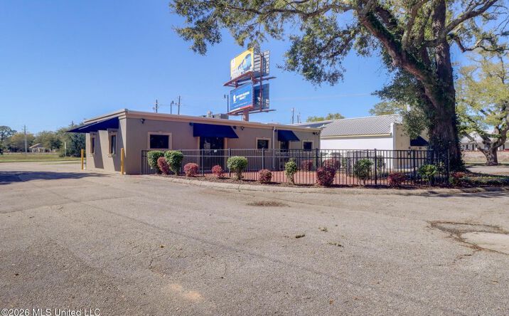 238 Courthouse Road, Gulfport