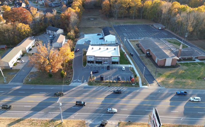 Pictures of Retail, Multifamily, Office property located at 3276 Hwy 41A S, Clarksville, TN 37043 for sales - image #1
