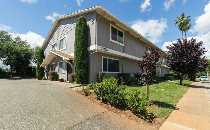 Pictures of Multifamily property located at 3260 Alexander Dr, Redding, CA 96002, 3306 Alexander Dr, Redding, CA 96002 for sales - image #1