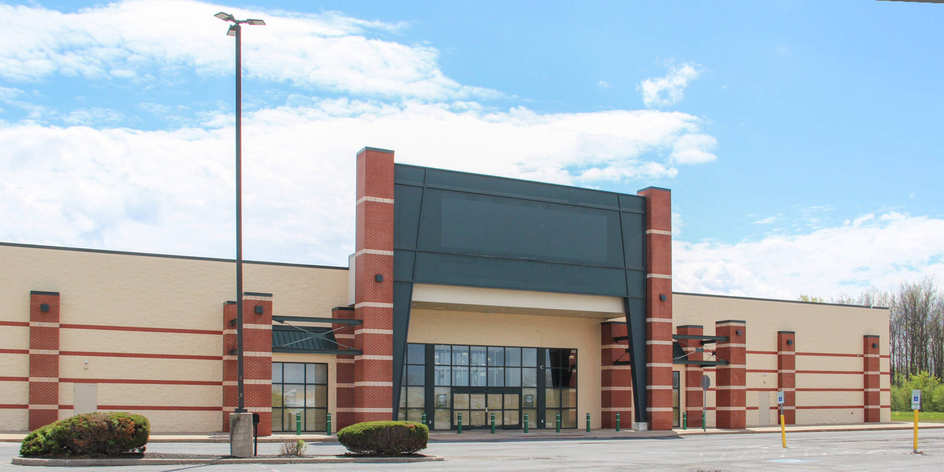 1620 Clark Street Rd, Auburn, NY 13021