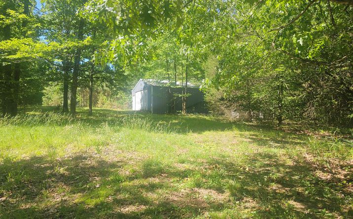 810 Chestnut Hill Road, Eva