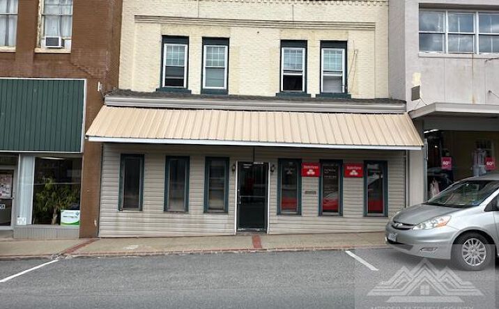 Pictures of Office property located at 534 Virginia Ave, Bluefield, VA 24605 for sales - image #1