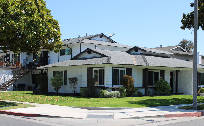 Pictures of Multifamily property located at 2321 East Omega Avenue, Anaheim, CA 92806 for sales - image #1
