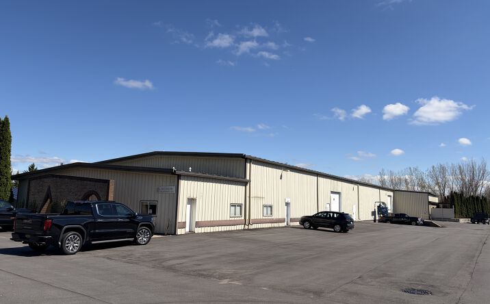 Pictures of Industrial property located at 2758 3 Mile Road Northwest, Grand Rapids, MI 49534 for sales - image #1