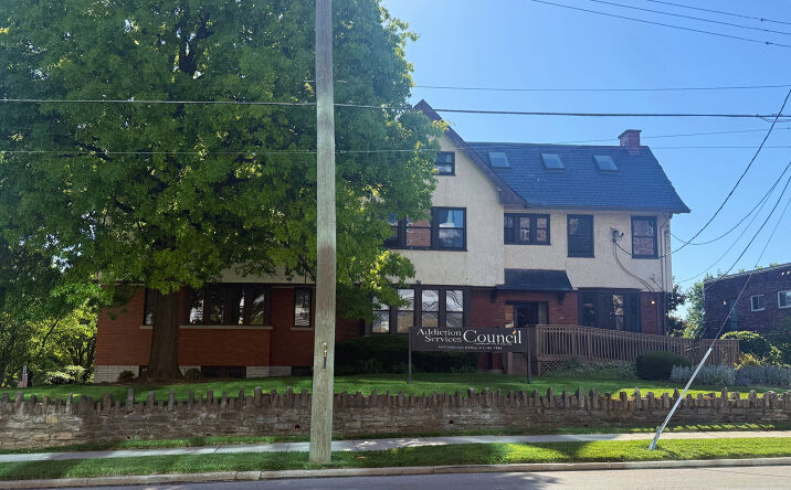 Pictures of Land property located at 2828 Vernon Place, Cincinnati, OH 45219 for sales - image #1