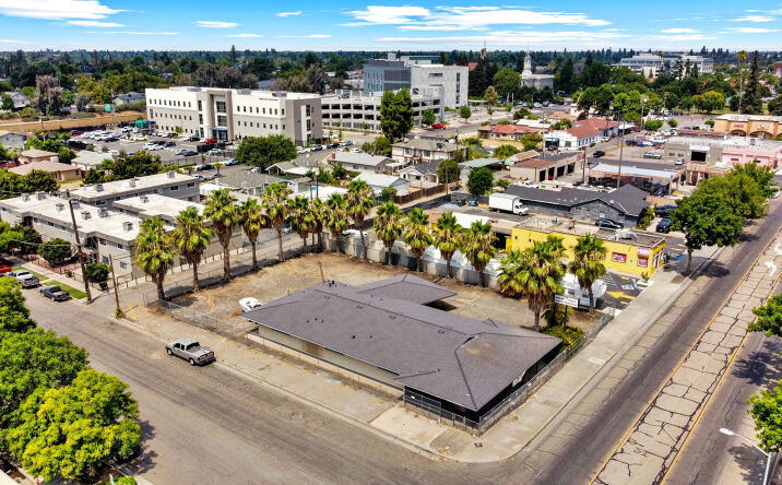 Pictures of Office property located at 324 South Gateway Drive, Madera, CA 93637 for sales - image #1