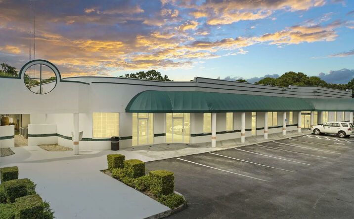 Pictures of Office property located at 1801 South 23rd Street 3, Fort Pierce, FL 34950 for sales - image #1