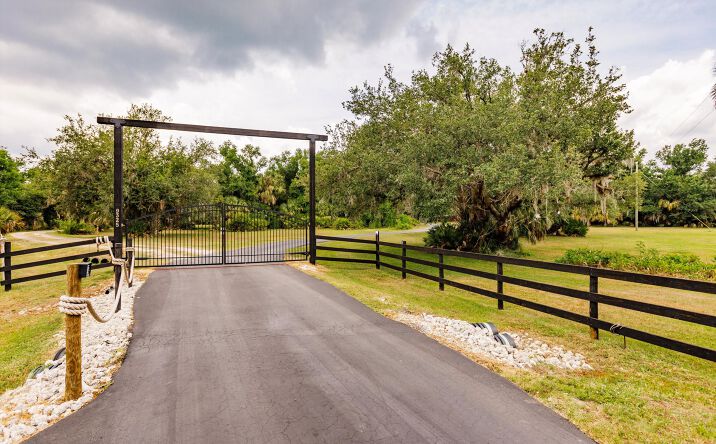 Pictures of Mixed Use, Land property located at 9325 SW Lipe Rd, Arcadia, FL 34269 for sales - image #1