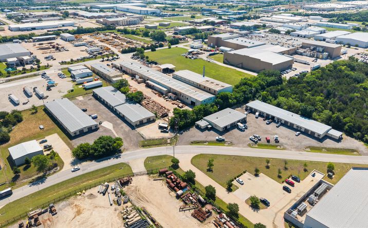Pictures of Retail, Industrial property located at 819 South 6th Avenue, Mansfield, TX 76063 for sales - image #1