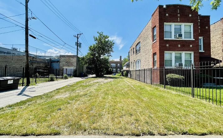 Pictures of Land property located at 7444 S DORCHESTER AVE, CHICAGO, IL 60619 for sales - image #1
