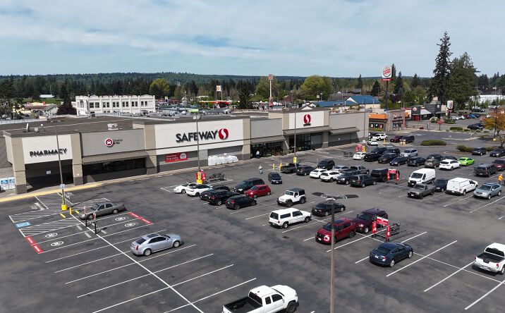 Pictures of Retail, Business for Sale property located at 105 Mall Way, Marysville, WA 98270 for sales - image #1