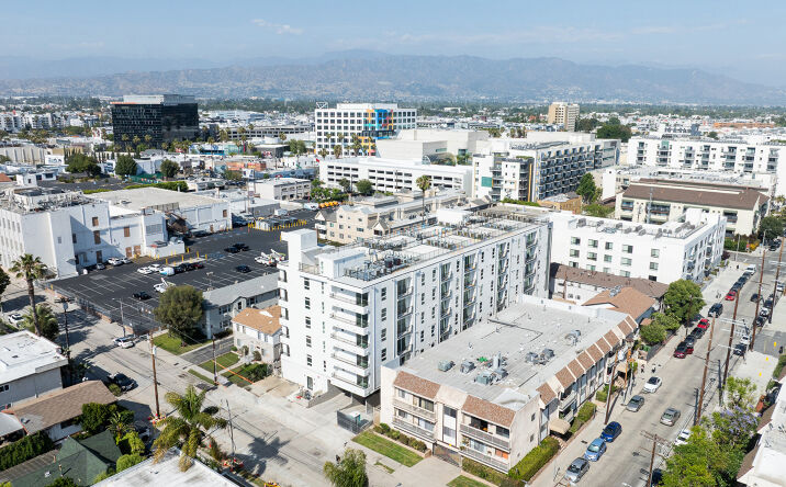 Pictures of Multifamily property located at 5110 BAKMAN AVE, NORTH HOLLYWOOD, CA 91601 for sales - image #1
