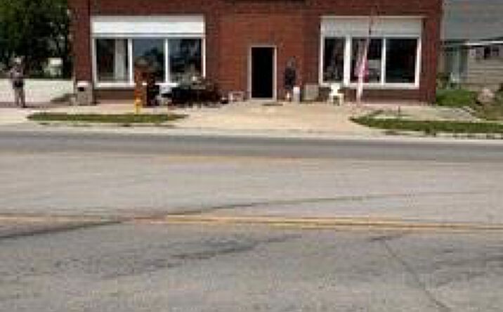 Pictures of Retail, Industrial property located at 1111 E 9th Street, Trenton, MO 64683 for sales - image #1