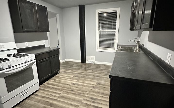 Pictures of Multifamily property located at 9 Elliott Street, Janesville, WI 53546 for sales - image #1