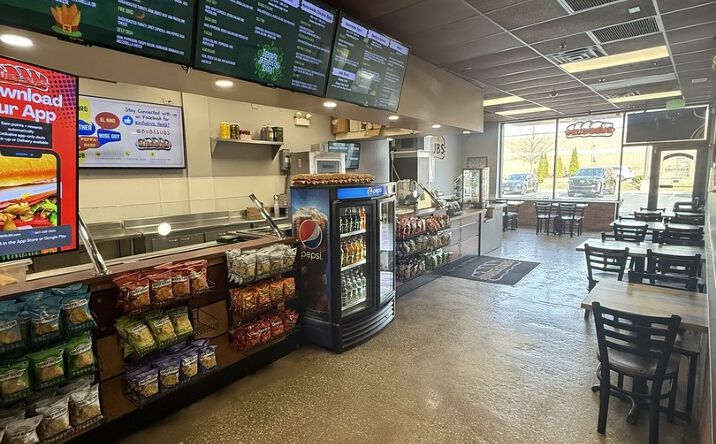 Pictures of Business for Sale, Retail property located at 260 S Randall Road, Algonquin, IL 60102 for sales - image #1