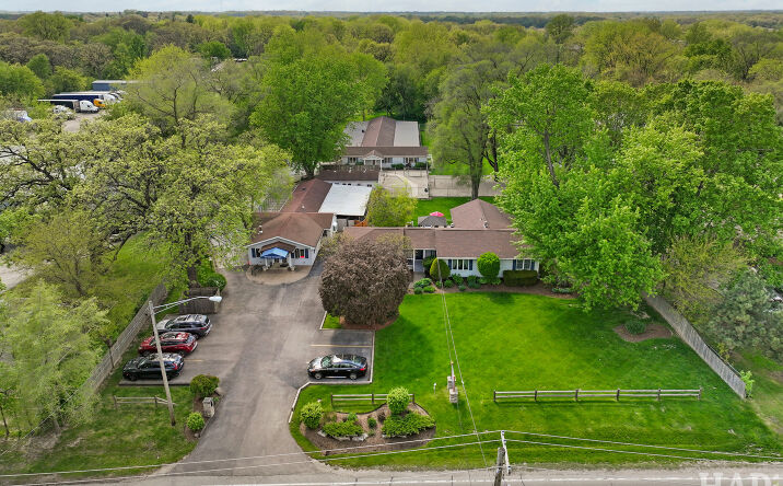 Pictures of Business for Sale property located at 4403 Roberts Road, Island Lake, IL 60042 for sales - image #1