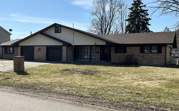 425 EAST Avenue, Belvidere