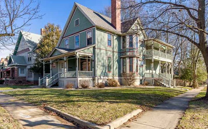 702 E Court Street, Janesville