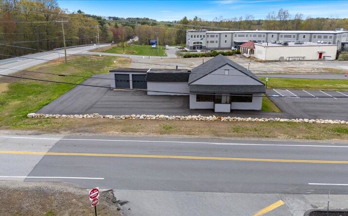 Pictures of Retail property located at 415 Emerson Avenue, Hampstead, NH 03841 for sales - image #1