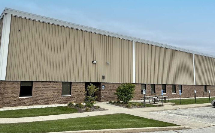 Pictures of Industrial property located at 3311 N. Kennicott Ave, Arlington Heights, IL 60004 for sales - image #1