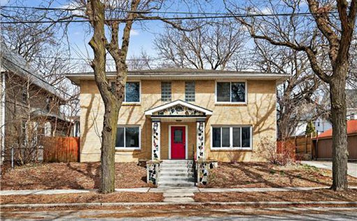 Pictures of Multifamily property located at 349 15th Avenue NE, Minneapolis, MN 55413 for sales - image #1