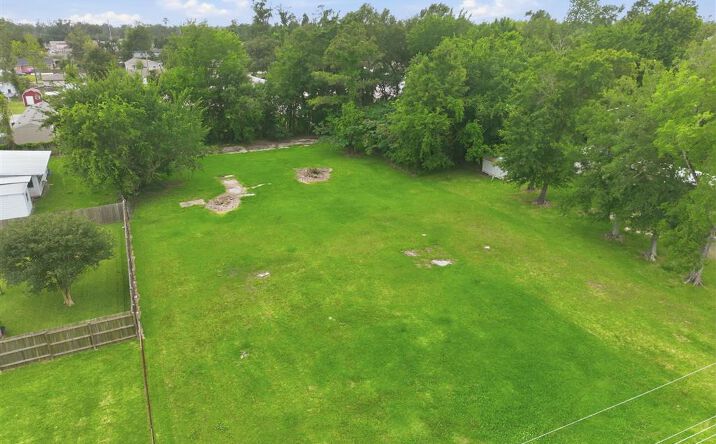 Pictures of Land property located at Rhua Drive, Sulphur, LA 70663 for sales - image #1