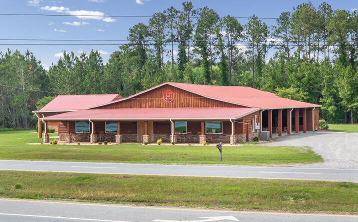 Pictures of Retail, Mixed Use, Special Purpose property located at 5300 Golden Isles West, Baxley, GA 31513 for sales - image #1
