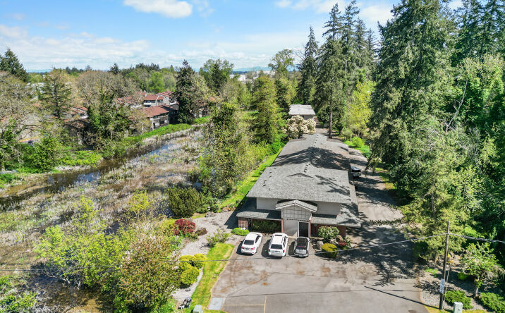 Pictures of Multifamily property located at 12413 Bridgeport Way Southwest, Lakewood, WA 98499 for sales - image #1