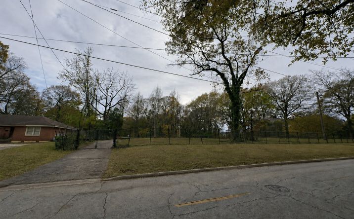 Pictures of Mixed Use, Land, Self Storage property located at 2516 Lakewood Ave SW, Atlanta, GA 30315 for sales - image #1