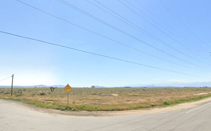 Pictures of Land property located at 9001 East Avenue F 8, Lancaster, CA 93535 for sales - image #1