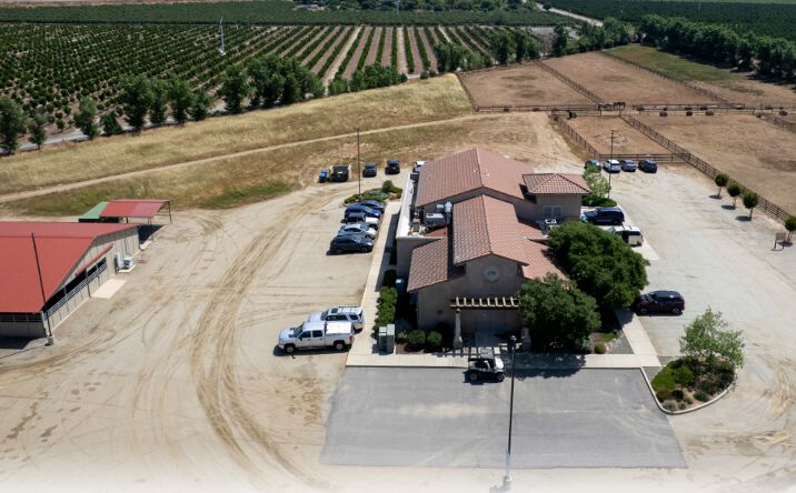 Pictures of Retail, Land property located at 2500 East Myer Avenue, Exeter, CA 93221 for sales - image #1