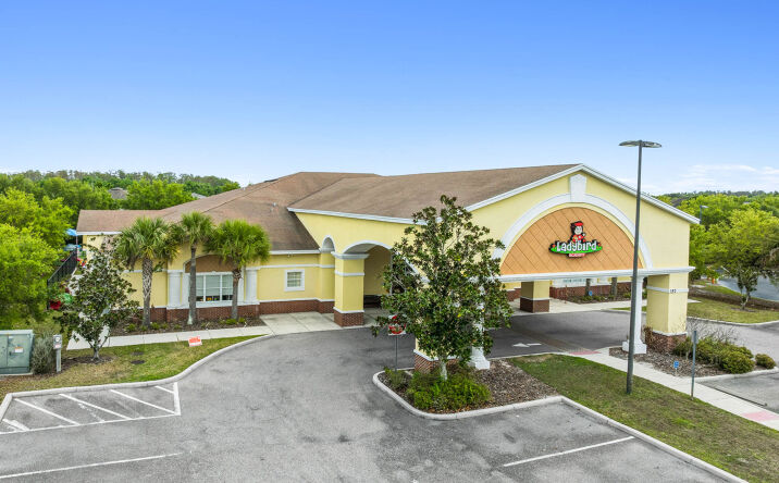 Pictures of Retail, Special Purpose property located at 357 Avalon Park South Boulevard, Orlando, FL 32828 for sales - image #1