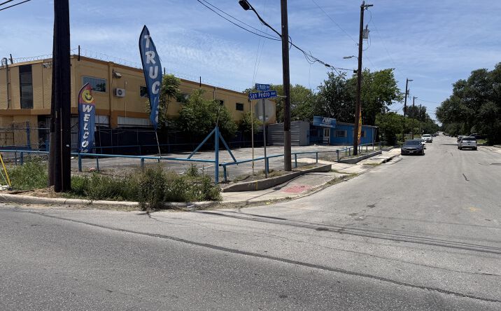 Pictures of Retail, Special Purpose property located at 5515 San Pedro Avenue, San Antonio, TX 78212 for sales - image #1