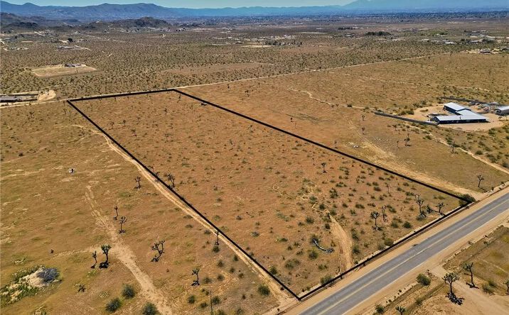 Pictures of Land property located at Cahuilla, Apple Valley, CA 92307 for sales - image #1