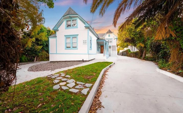Pictures of Multifamily property located at 1033 E Santa Clara Street, Ventura, CA 93001 for sales - image #1