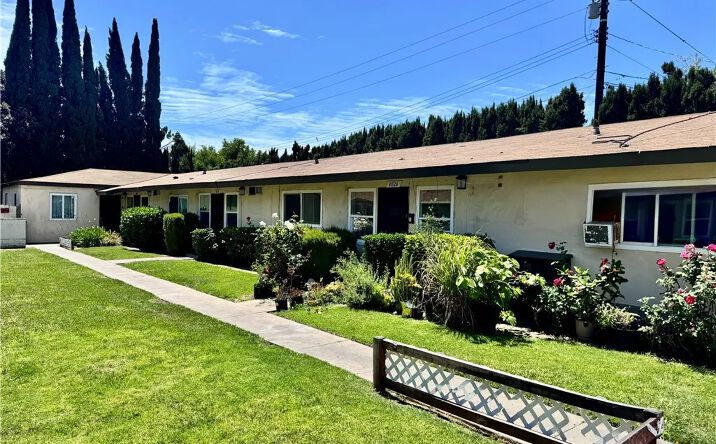 Pictures of Multifamily property located at 4032 W Valencia Drive, Fullerton, CA 92833 for sales - image #1