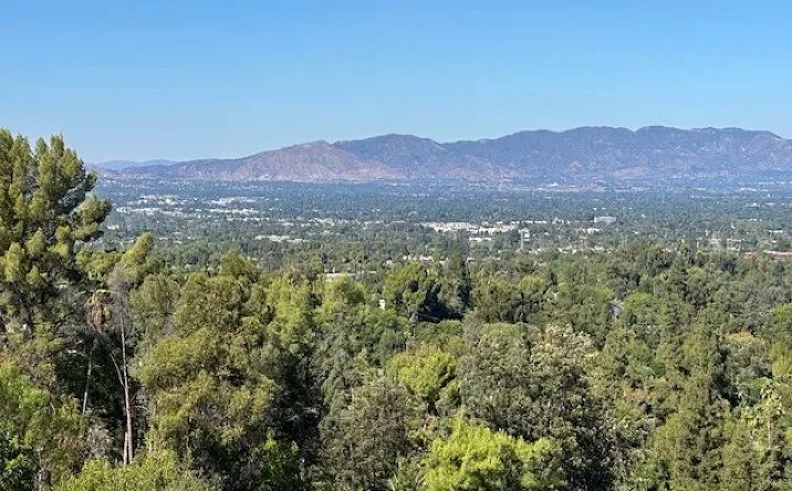 Pictures of Land property located at 4631 Caritina, Tarzana, CA 91356 for sales - image #1