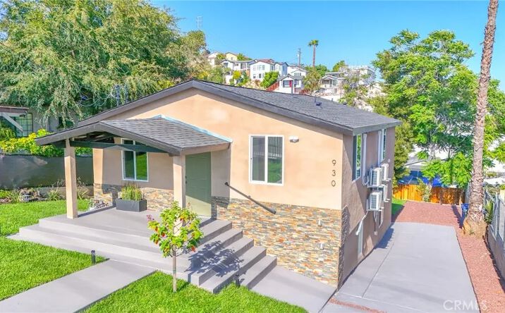 Pictures of Multifamily property located at 928--930 N Eastman, Los Angeles, CA 90063 for sales - image #1